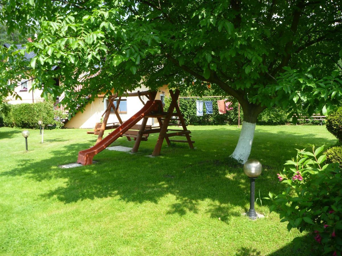 Pokoje Goscinne "Adam" Ustroń Exterior foto