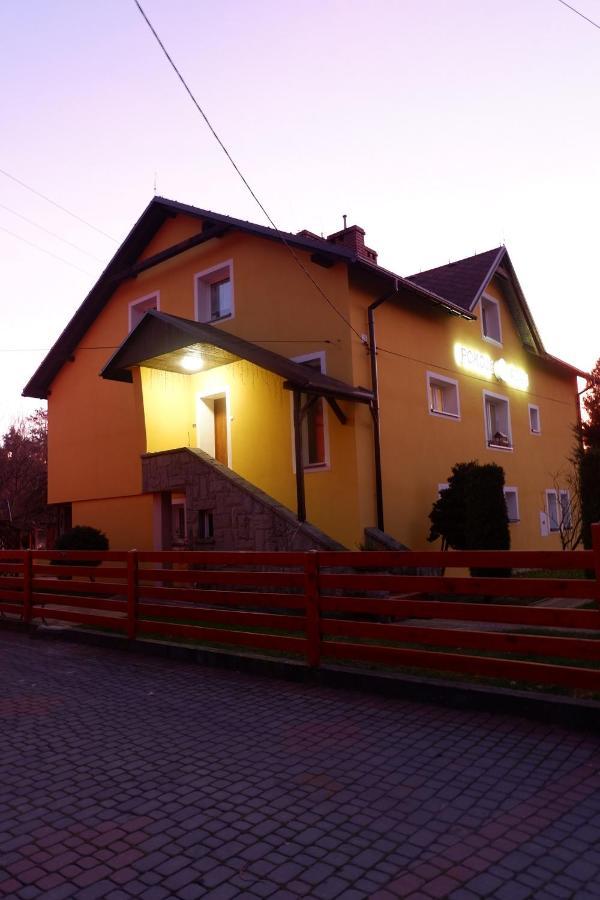 Pokoje Goscinne "Adam" Ustroń Exterior foto